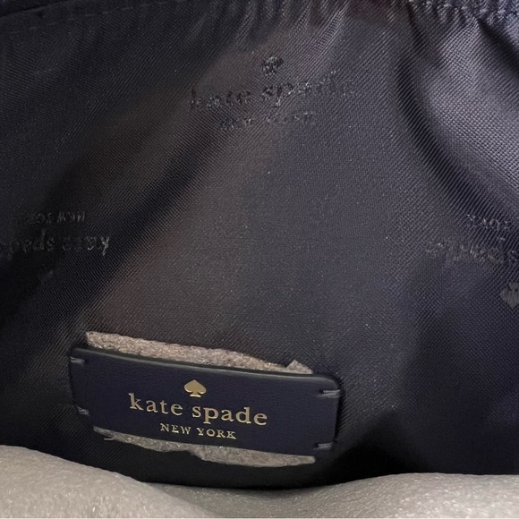 kate spade NY NWT tote set/2 large tote 14.25”wide, 11.8”high and 6.25”deep - Picture 11 of 13